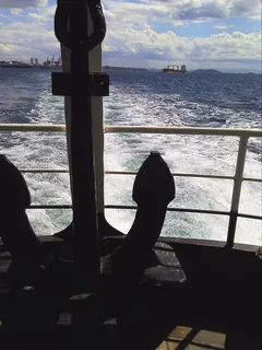 渡轮, 锚点, 水, 距离, 尾桨轴, 向前, 海, 栏杆 渡轮, 锚点, 水, 距离, 尾桨轴, 向前, 海, 栏杆
