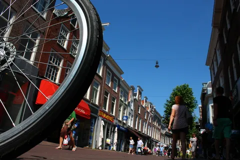 自行车,成熟,城市,中心,步行区,荷兰,假日,zandvoort 自行车,成熟,城市,中心,步行区,荷兰,假日,zandvoort