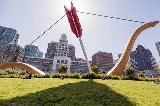 建筑、建筑物、城市、城市景观、市中心、草地、公园、天际线