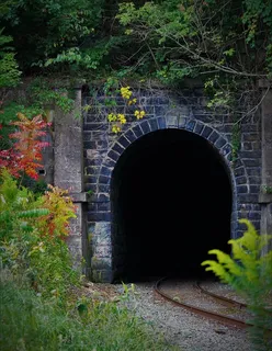 拱门,植物,铁路,铁路轨道,铁路,隧道,建筑,植物 拱门,植物,铁路,铁路轨道,铁路,隧道,建筑,植物