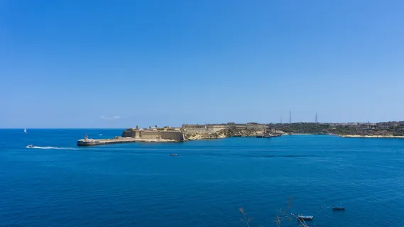 马耳他瓦莱塔,埃尔莫堡,水,海,建筑,天空,建筑外部 马耳他瓦莱塔,埃尔莫堡,水,海,建筑,天空,建筑外部