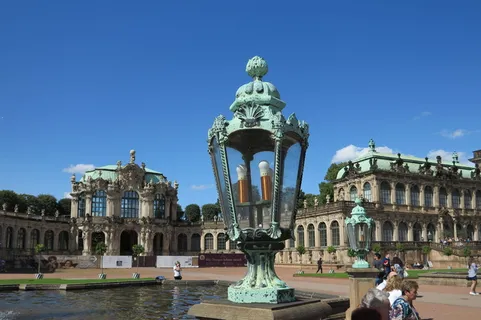 德累斯顿、犬舍、巴洛克、灯光、雕塑、建筑、雕像、人类表现 德累斯顿、犬舍、巴洛克、灯光、雕塑、建筑、雕像、人类表现