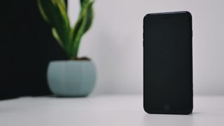 关闭站立空间的选择性聚焦灰色iPhone 6