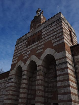 圣约翰浸礼会，圣约翰浸礼会教堂，教堂，新乌尔姆，建筑，天主教，卫戍教堂，砖块