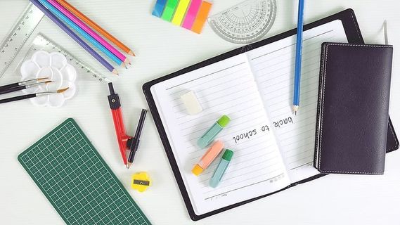 文具，画册，铅笔，尺子，卷笔刀，砧板，蜡笔，记事本