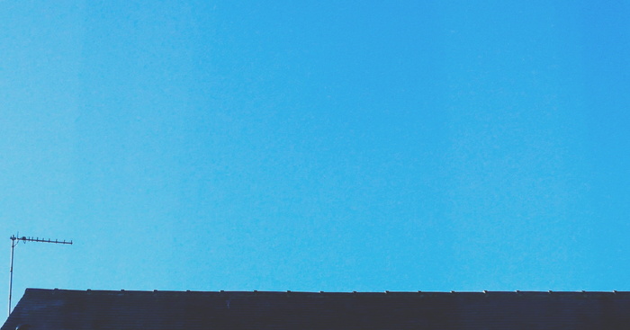 英国，沃尔森，蓝色，晴朗的天空，天线，屋顶，天空，建筑