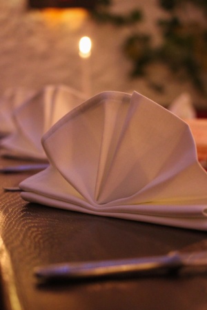 餐厅，餐巾纸，有盖，餐具，美食，Gedeckert桌子，桌子，吃