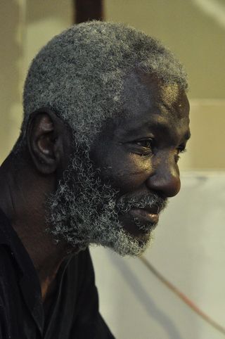 美国，达拉斯，深埃勒姆，灰色头发，灰色，眼睛，坚忍，睿智