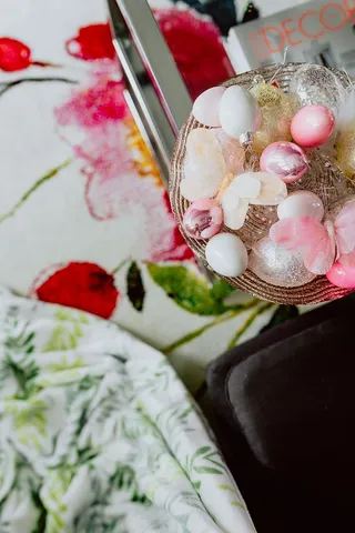 复活节餐桌装饰