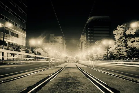 日本广岛,夜晚,街道,闪光灯,建筑,建筑结构,交通 日本广岛,夜晚,街道,闪光灯,建筑,建筑结构,交通