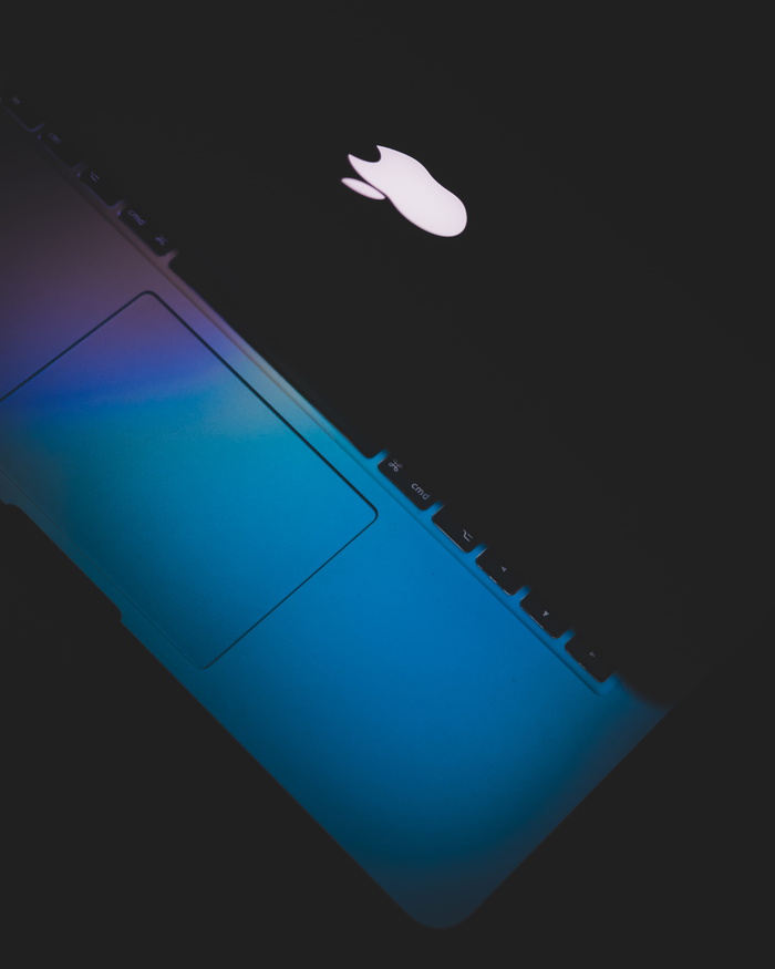 macbook、pro、dim、light、computer、glow、color、dark