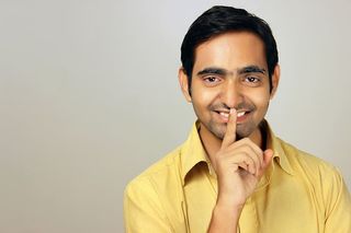 人物、成人、肖像、男人、面部表情、桌面、生活方式、工作面试