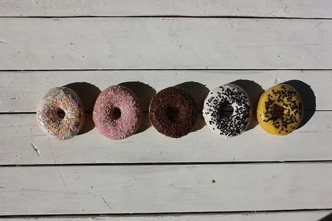 食品、甜点、糕点、甜甜圈、巧克力、摄影、粉色、flatlay