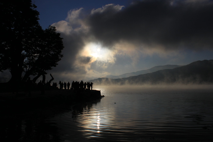 水体、湖泊、风景、noel在线礼品店、日落、全景、黎明、水雾