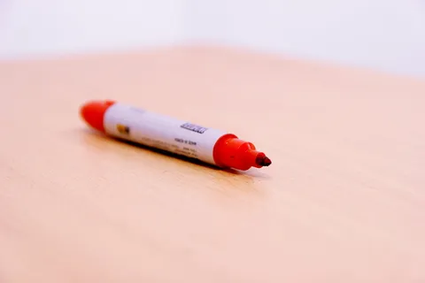 maca，板maca，红色，教育，书桌，短语，墨水，手写工具