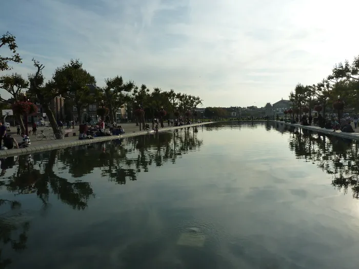 阿姆斯特丹，2015年9月，阿姆斯特丹之旅2015，水，倒影，天空，树，一群人