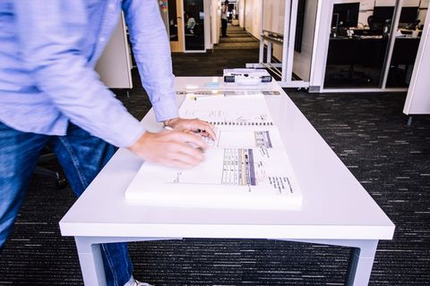 人，人，美国，expedia总部，bellevue，家具，桌子，服装