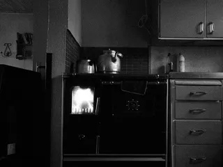 瑞典，奥斯马克，斯托桑兹琼，小屋，炉子，水壶，火，厨房