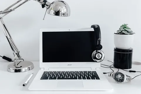 极简办公桌 极简办公桌