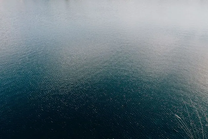 Zakrzówek水库，这座古老的石灰岩采石场被洪水淹没