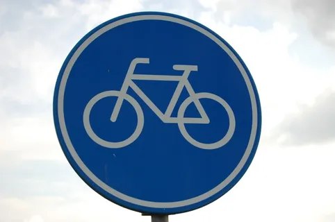 自行车标志,路标,自行车道,自行车,板,道路安全教育,交通状况,云天 自行车标志,路标,自行车道,自行车,板,道路安全教育,交通状况,云天