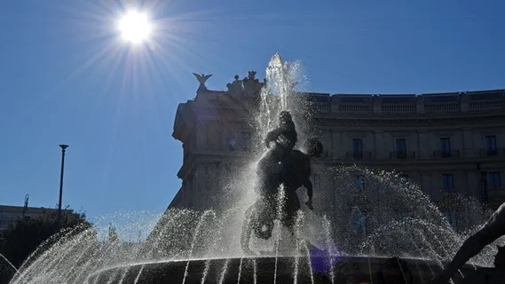 意大利,罗马,丰塔纳,德尔,丰塔纳,阳光,镜头光斑,太阳 意大利,罗马,丰塔纳,德尔,丰塔纳,阳光,镜头光斑,太阳