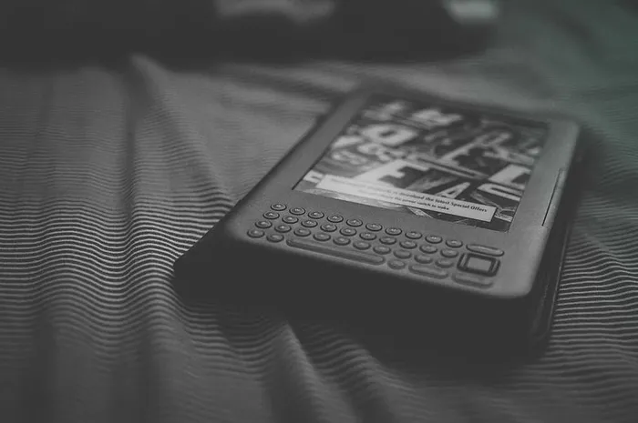 床、黑白、kindle、文学、阅读器、阅读、平板电脑、技术