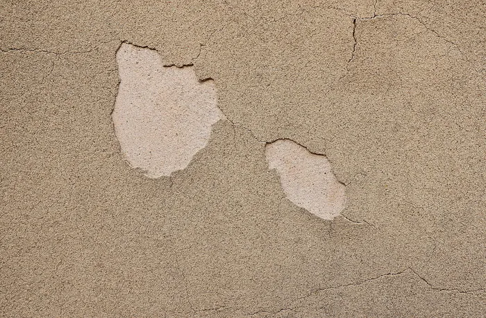 开裂的混凝土表面、地毯、脚印、自然、沙子、室外、污渍、焦油