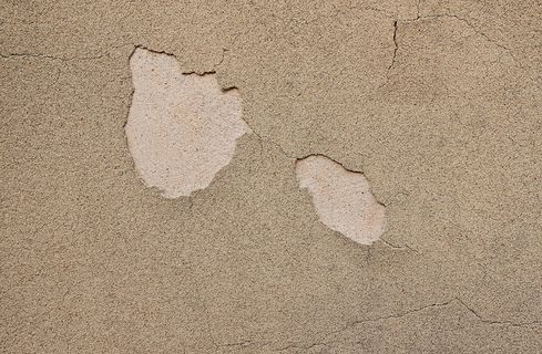 开裂的混凝土表面、地毯、脚印、自然、沙子、室外、污渍、焦油