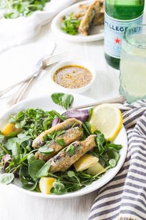 圆形、白色、陶瓷、碗、填充、绿色、蔬菜菜、食物