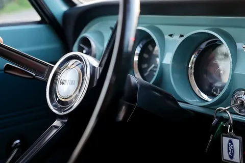 汽车，汽车，科技，奢侈品，汽车，汽车，汽车内饰，镀铬