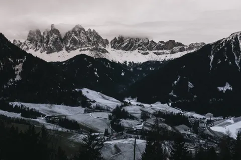 雪山鸟瞰图 雪山鸟瞰图