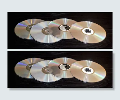 四张cd,光盘,cd,dvd,软件,数字,cd-rom,dvd-rom 四张cd,光盘,cd,dvd,软件,数字,cd-rom,dvd-rom