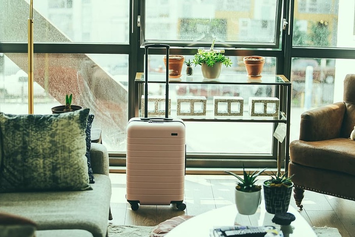 扶手椅，椅子，靠垫，装饰，地板，家具，室内，室内