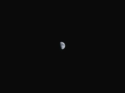 夜晚的灰月 夜晚的灰月