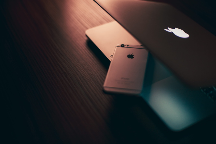 银色Iphone 6