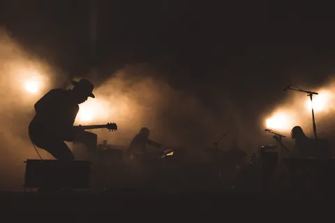 剪影、乐队、表演、舞台、音乐会、灯光、摇滚、音乐 剪影、乐队、表演、舞台、音乐会、灯光、摇滚、音乐