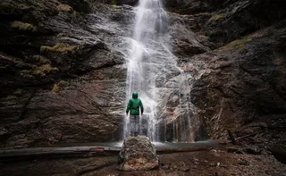 人、站立、前方、瀑布、拍摄、白天、水流、自然