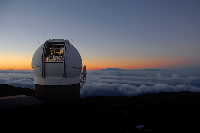 白、黑、机器、云图、天文台、泛星、全景望远镜、快速反应系统