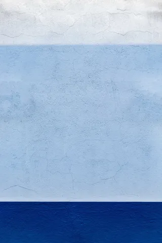 灰色表面、墙壁、阴影、风化、裂缝、室外、城市、城市