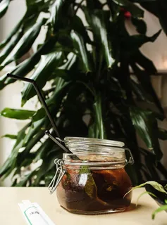 茶杯，罐子，食物，植物，水果，陶器，花瓶，盆栽