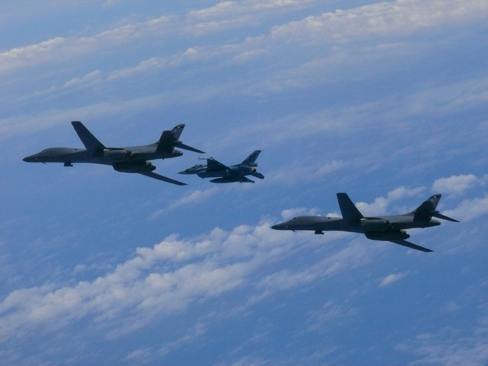 B-1B，兰瑟，轰炸机，韩国，B-1B，兰瑟，韩国，空军，飞行