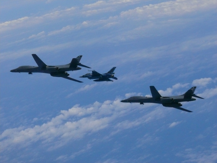 B-1B，兰瑟，轰炸机，韩国，B-1B，兰瑟，韩国，空军，飞行