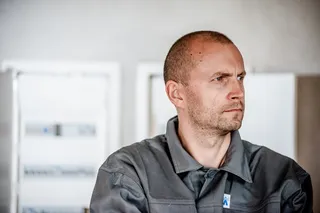 男士，穿着，黑色，纽扣，领口，衬衫，电工，电动