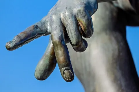 雕像,手,白天,手指,人物,符号,手势,雕塑 雕像,手,白天,手指,人物,符号,手势,雕塑