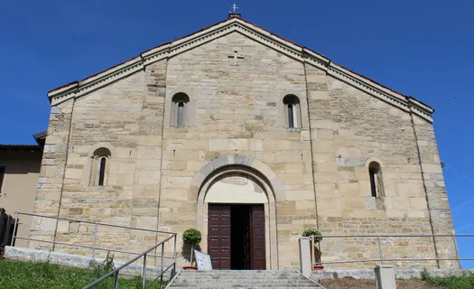 圣戈塔多教堂、阿拉特教堂、立面、罗马式风格、罗马式艺术、建筑、神圣艺术、圣体建筑