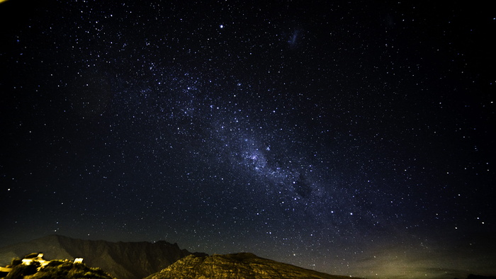 星星下的山，天空照片，星星，夜晚，夜晚，黑暗，银河，山