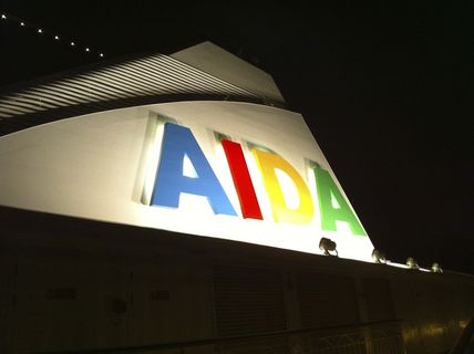 aida，邮轮，客船，船舶旅行，假日，旅行，低角度视图，建筑