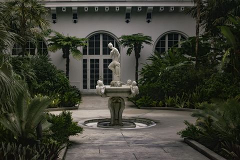 美国，棕榈滩，亨利·莫里森·弗拉格勒博物馆，雕像，庭院，弗拉格勒博物馆，佛罗里达州，植物