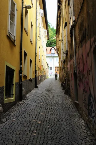 斯洛文尼亚卢布尔雅那，城堡，小径，道路，步行路，古城，古城